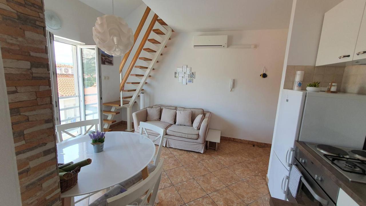 Apartment Helmut With Sea View Baška Kültér fotó