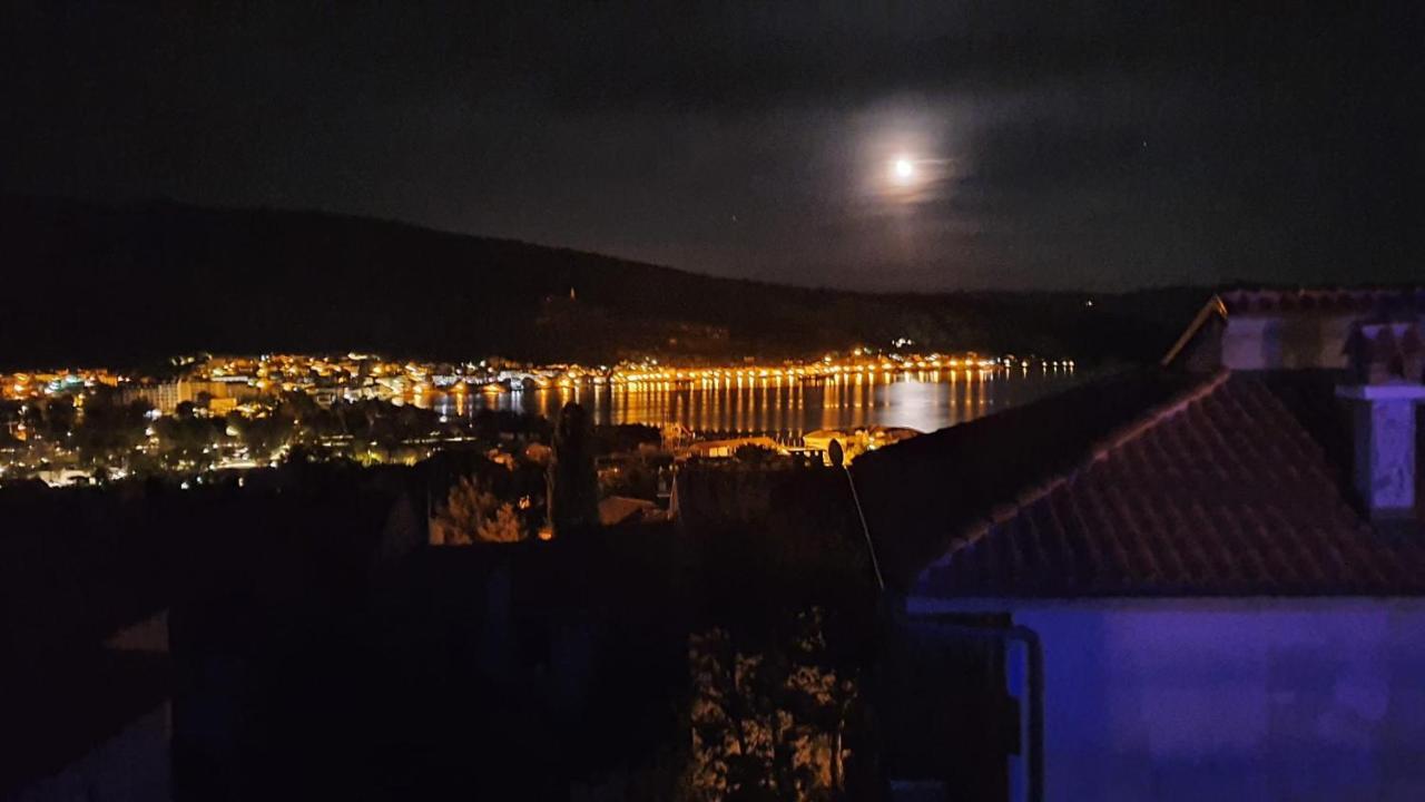 Apartment Helmut With Sea View Baška Kültér fotó